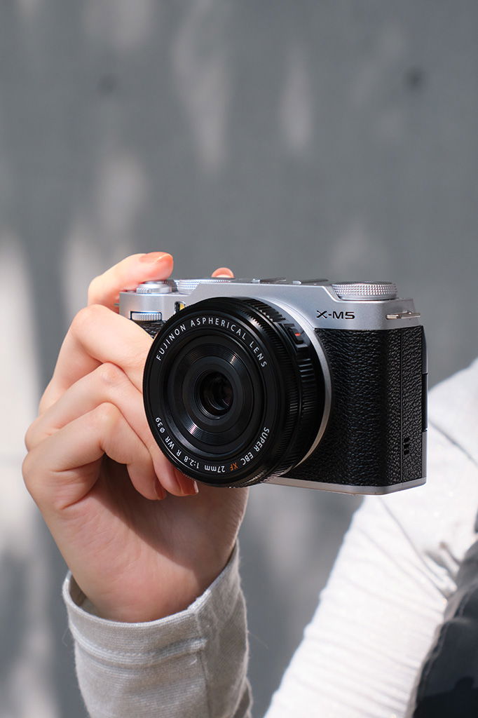 富士フイルム FUJIFILM X-M5 ボディ シルバー｜新品通販フジヤカメラ