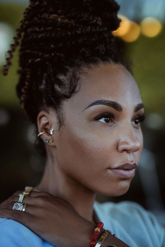 Street and portrait photographer, Brandon Ruffin uses FUJINON XF50mmF1.0 R WR