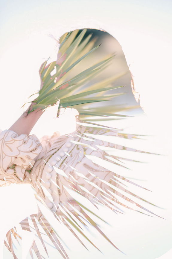 FUJIFILM X Photographer Caroline Tran uses FUJINON XF50mmF1.0 R WR to create engagement portraits