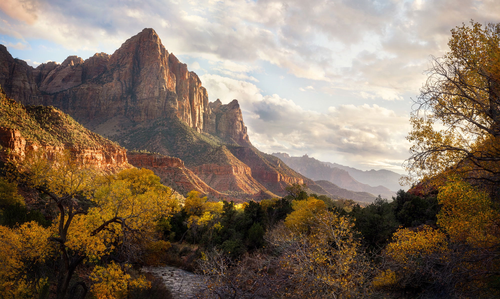 A picturesque sky set against Zion's towering mountaintop vistas