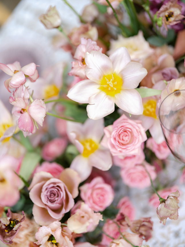 Pink and white wedding flower arrangement